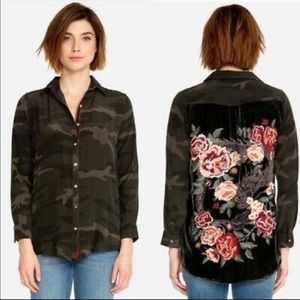 Johnny Was Dragon Velvet Embroidered Back Shirt XS